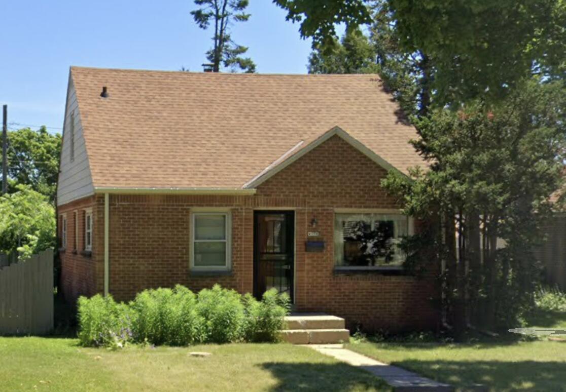 4558 N 68th St, Milwaukee, WI 53218