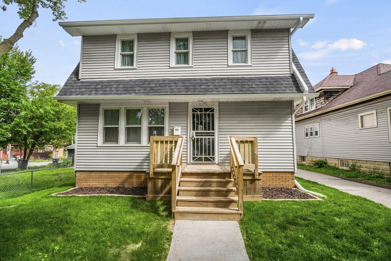2872 N 58th St, Milwaukee, WI 53210
