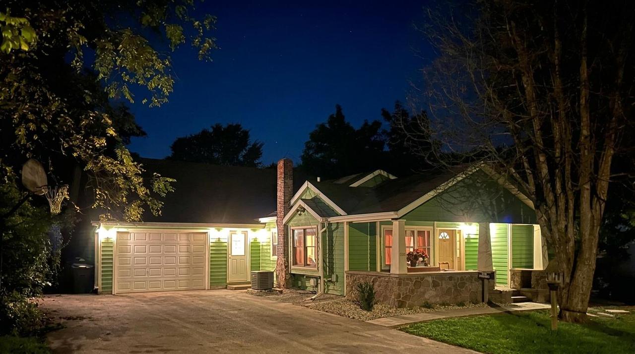 308 N Jefferson St, Whitewater, WI 53190