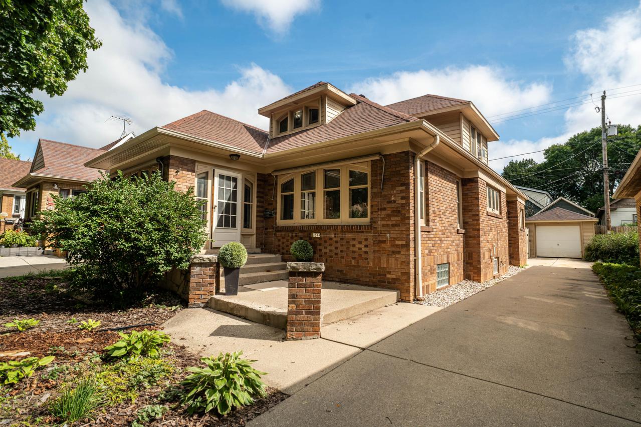 2344 N 60th St, Milwaukee, WI 53210