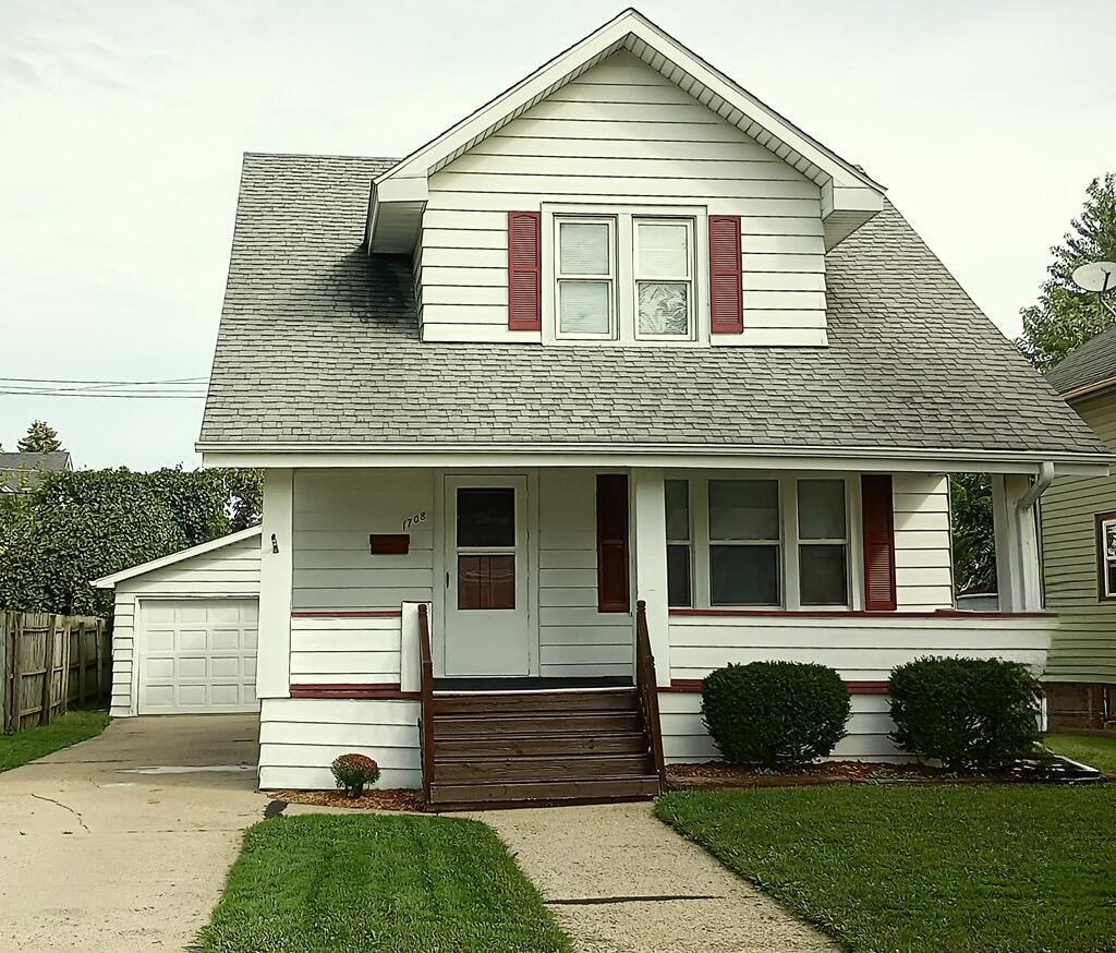 1708 73rd St, Kenosha, WI 53143