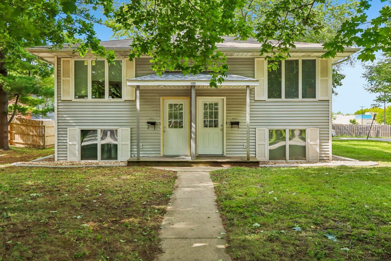 130 N 12th Pl, Whitewater, WI 53190