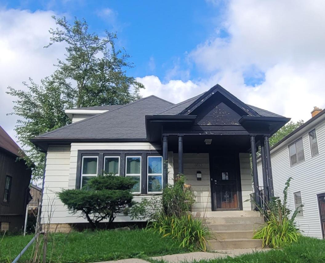 4343 N 17th St, Milwaukee, WI 53209