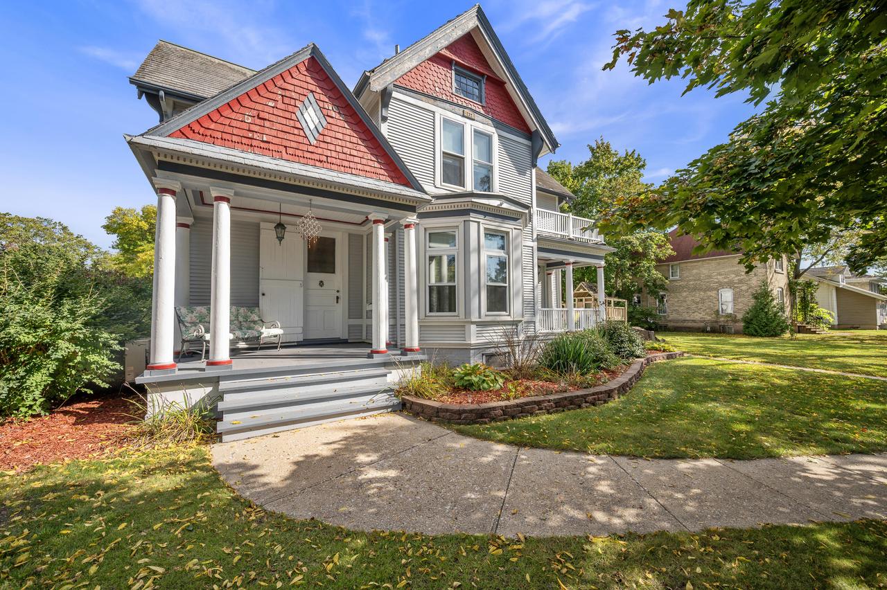 232 N West Ave, Jefferson, WI 53549