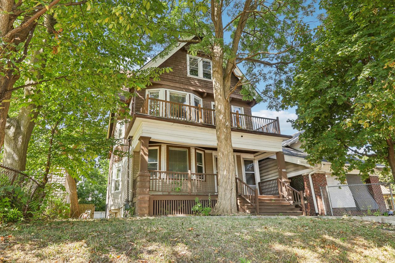 2027 N 47th St #2029, Milwaukee, WI 53208