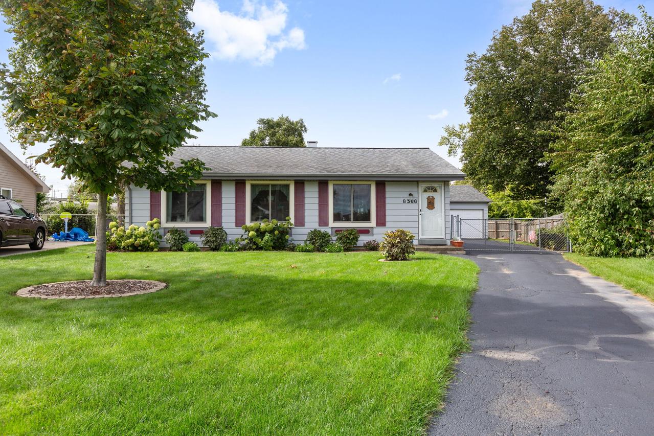 8366 28th Ave, Kenosha, WI 53143