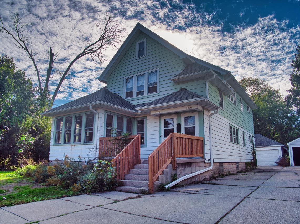 1259 N 64th St #1261, Wauwatosa, WI 53213