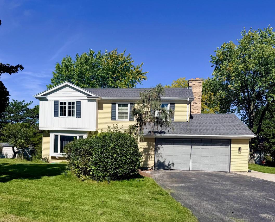 N104W16800 Thorn Apple Row, Germantown, WI 53022