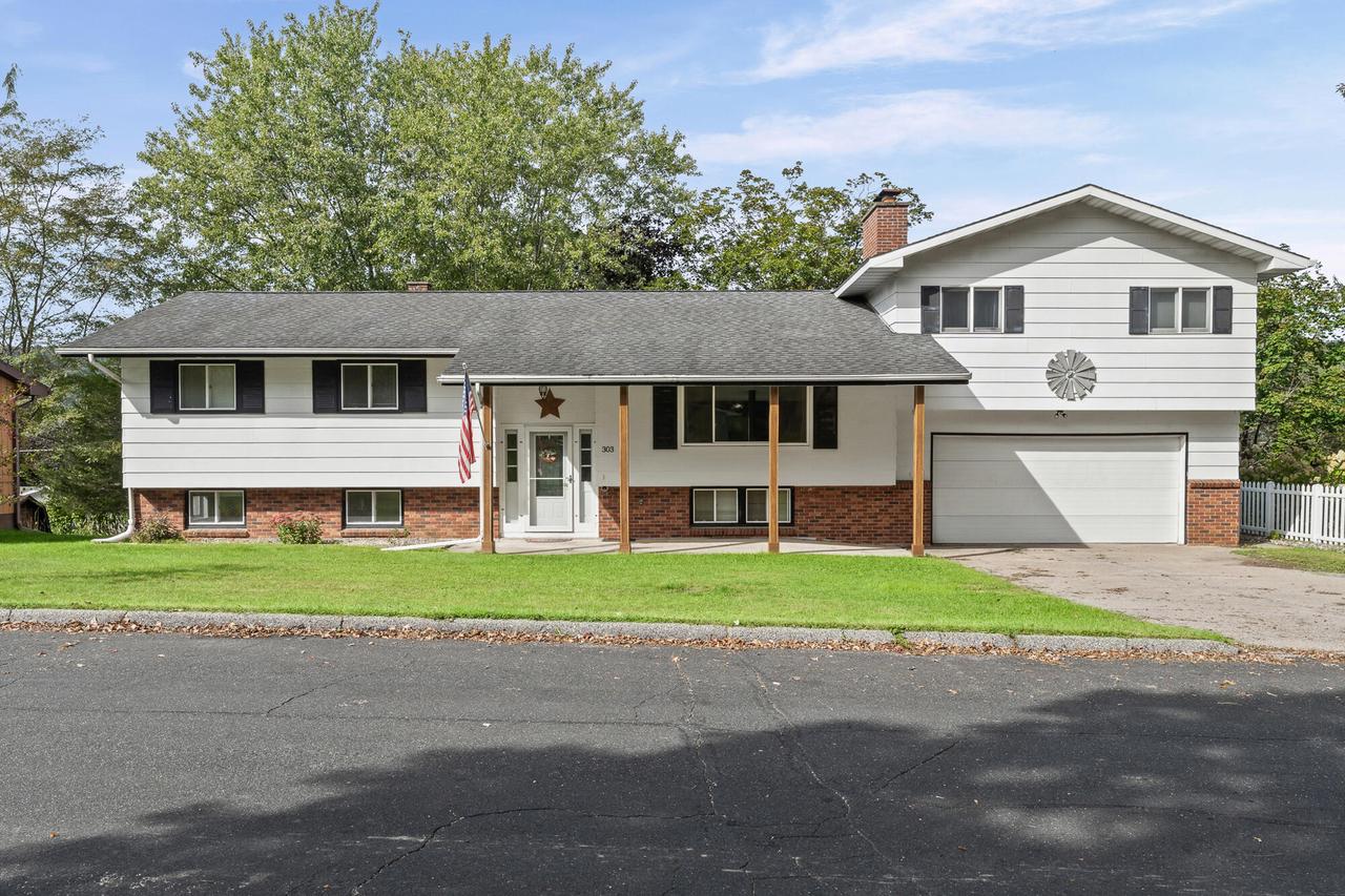 303 Lier St, Coon Valley, WI 54623