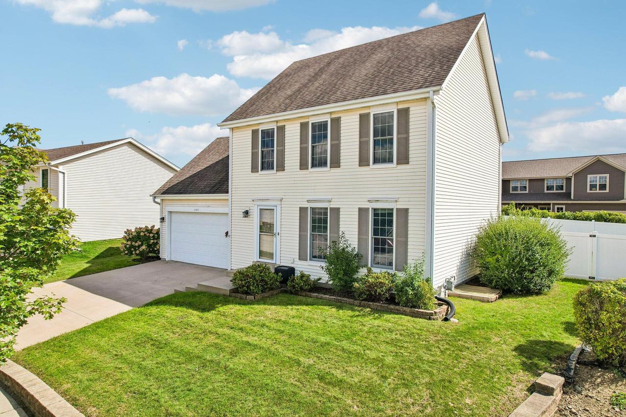 1147 Dresser Ave, Waukesha, WI 53188