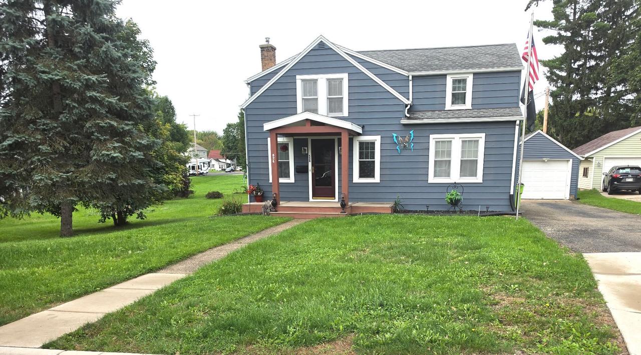 524 S Fourth St, Delavan, WI 53115