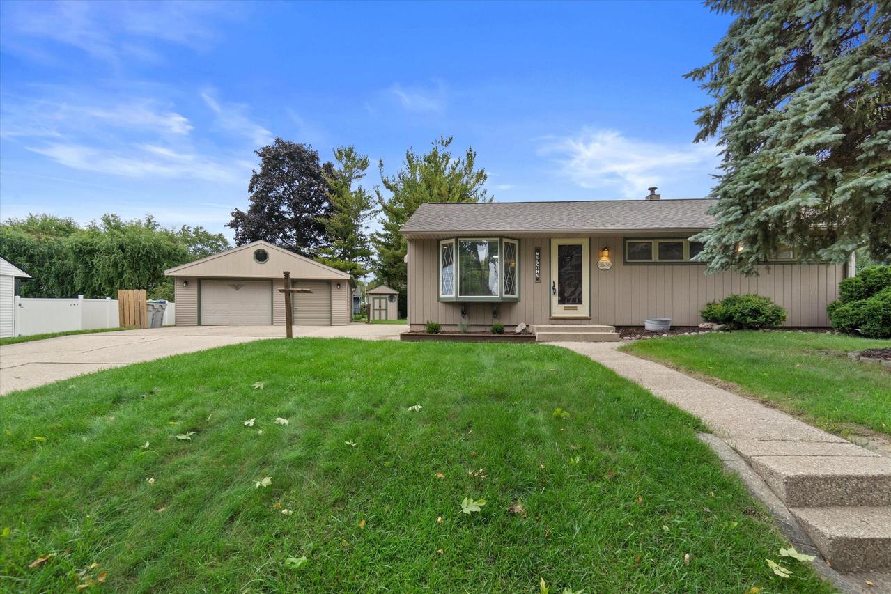 6536 W Burdick Ave, Milwaukee, WI 53132