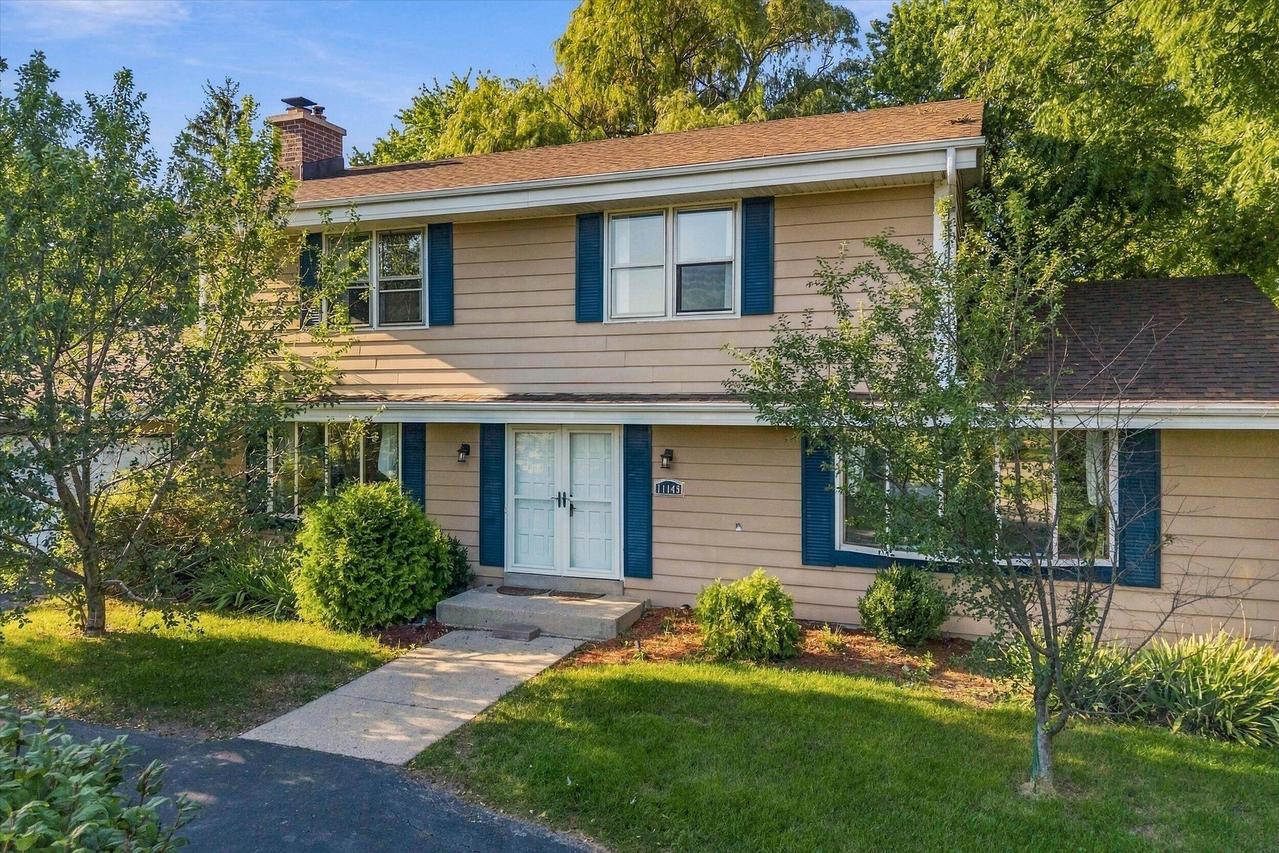 11145 N Riverland Ct, Mequon, WI 53092