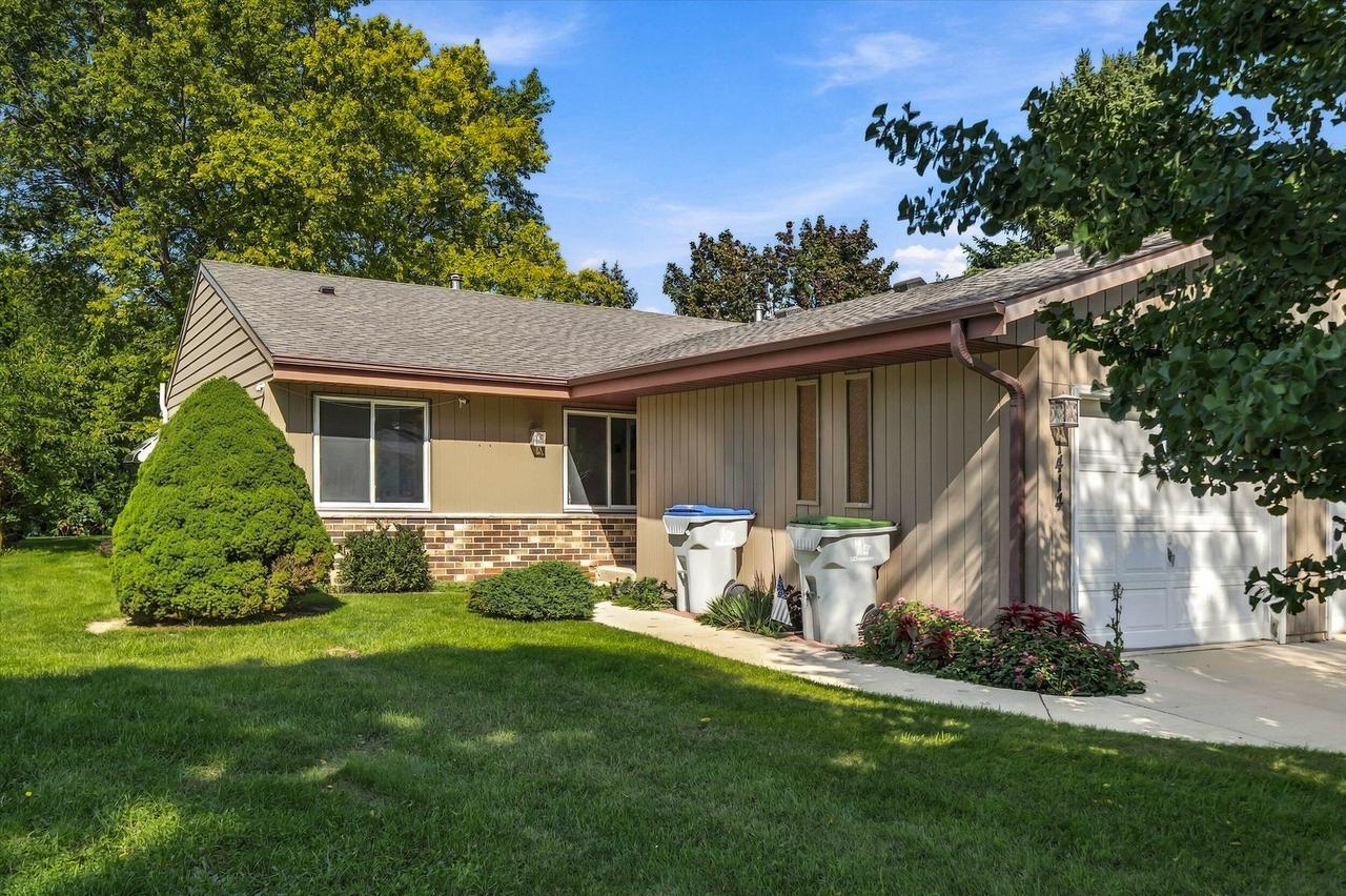 1414 W Plainfield Ave, Milwaukee, WI 53221
