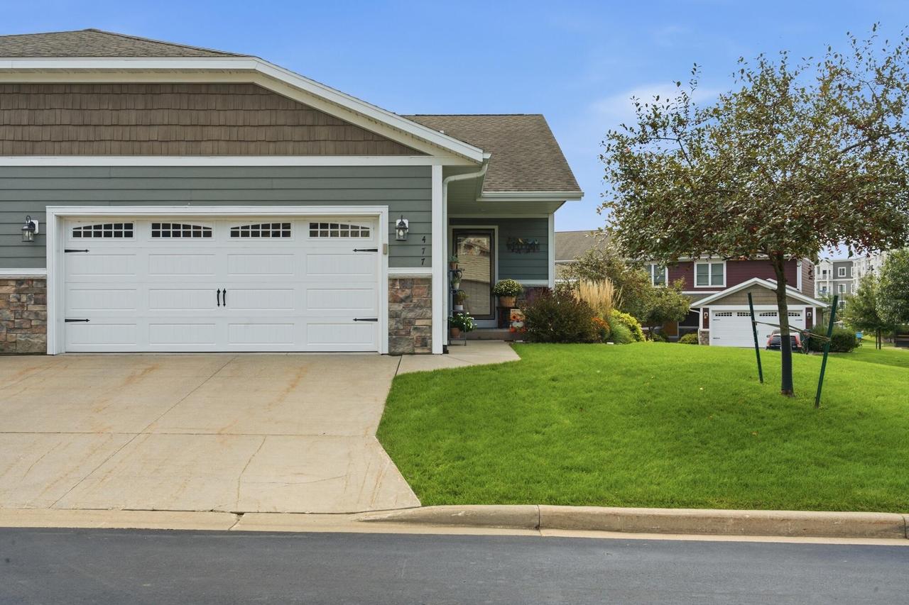 477 Coronado Cir, Onalaska, WI 54650