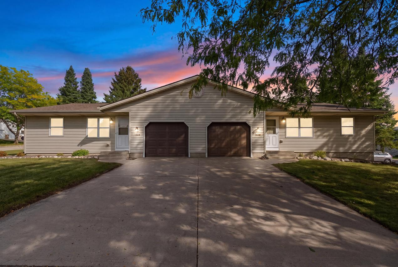 1127 Schoenhaar Dr, West Bend, WI 53090
