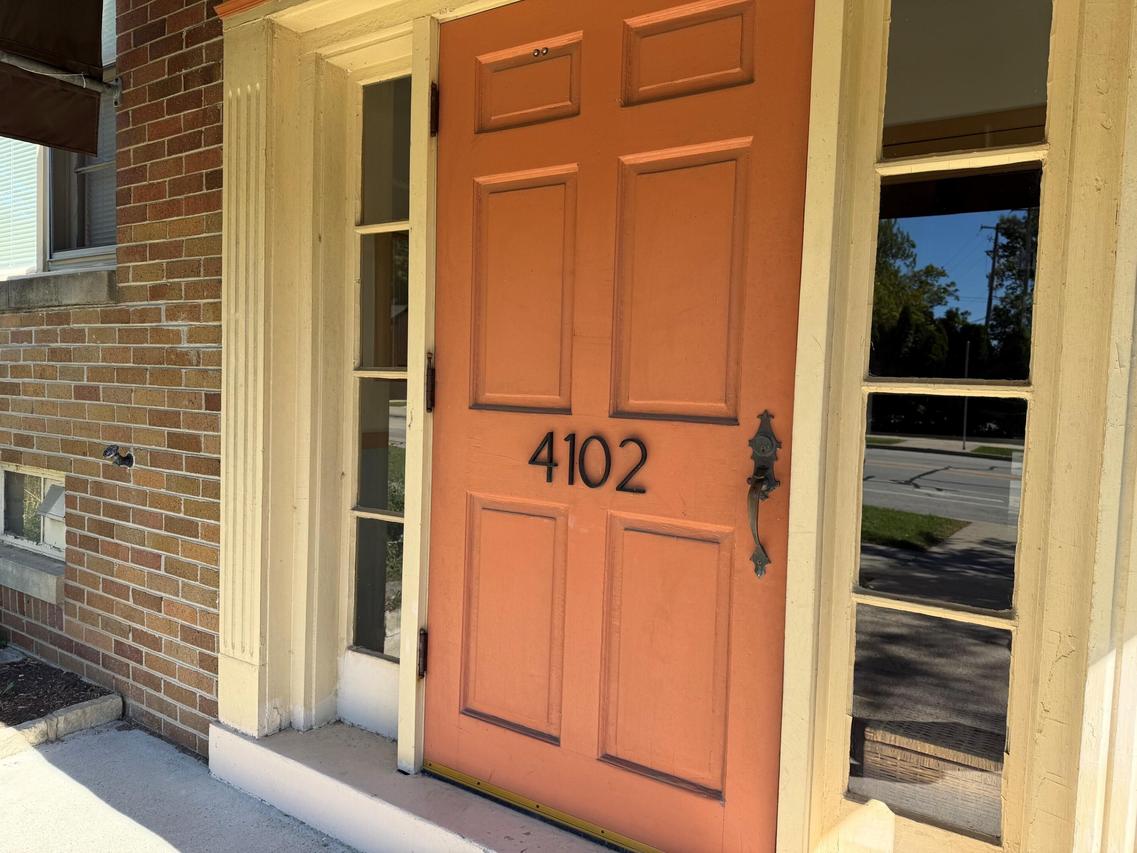 4102 N Wilson Dr #4, Shorewood, WI 53211