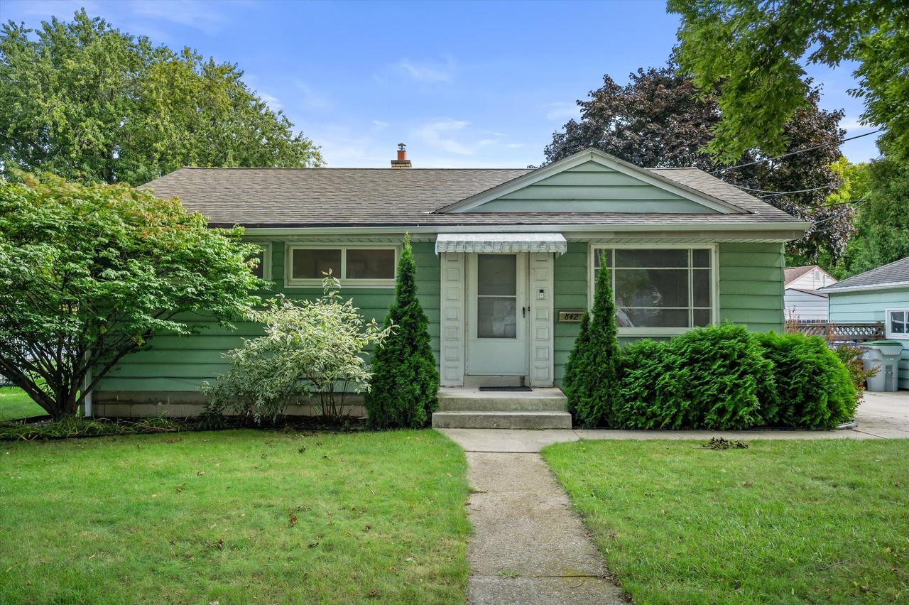 842 E Doty Pl, Milwaukee, WI 53207