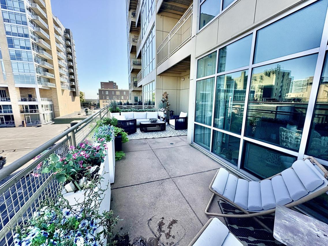 1550 E Royall Pl #410, Milwaukee, WI 53202
