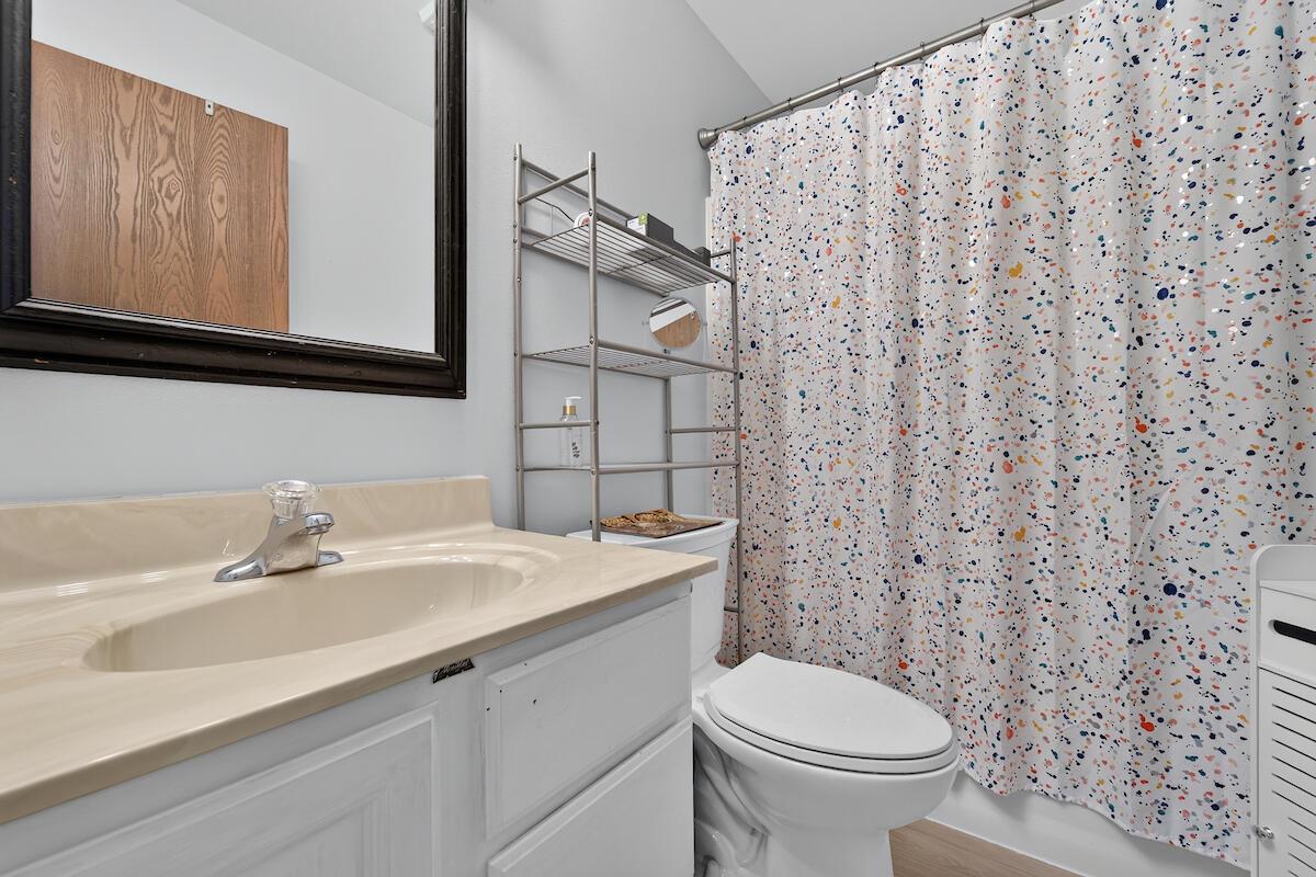 7000 Mariner Dr #104, Mount Pleasant, WI 53406
