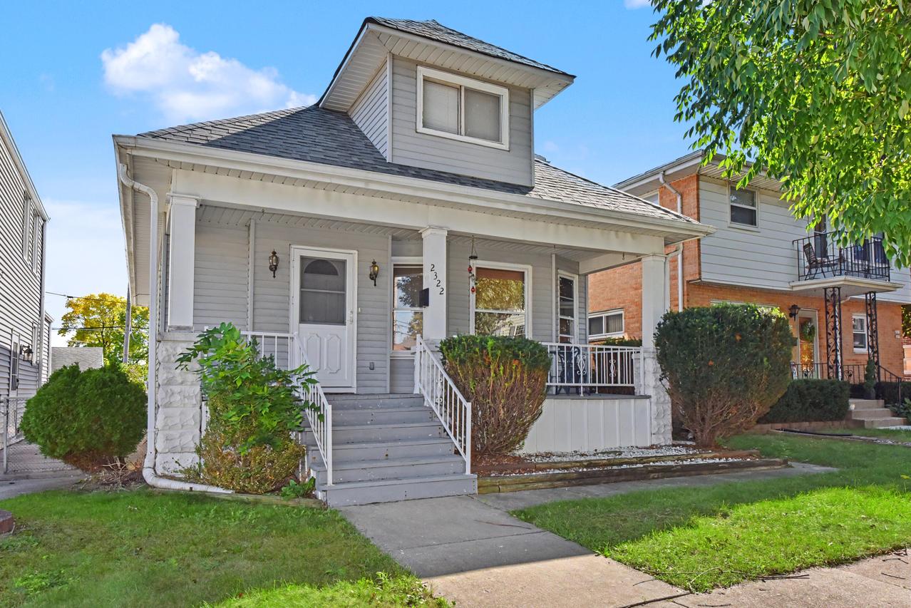 2322 S 63rd St, West Allis, WI 53219