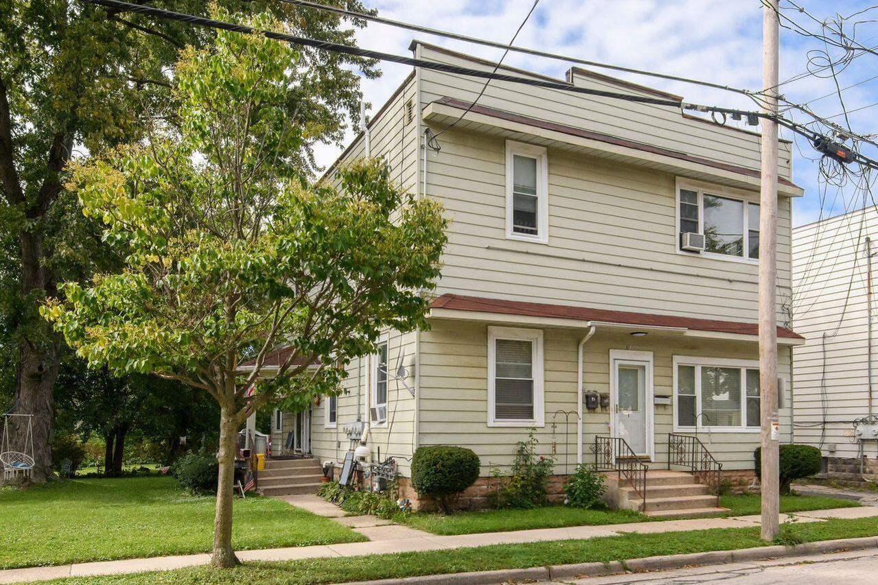 1212 The Strand -, Waukesha, WI 53186