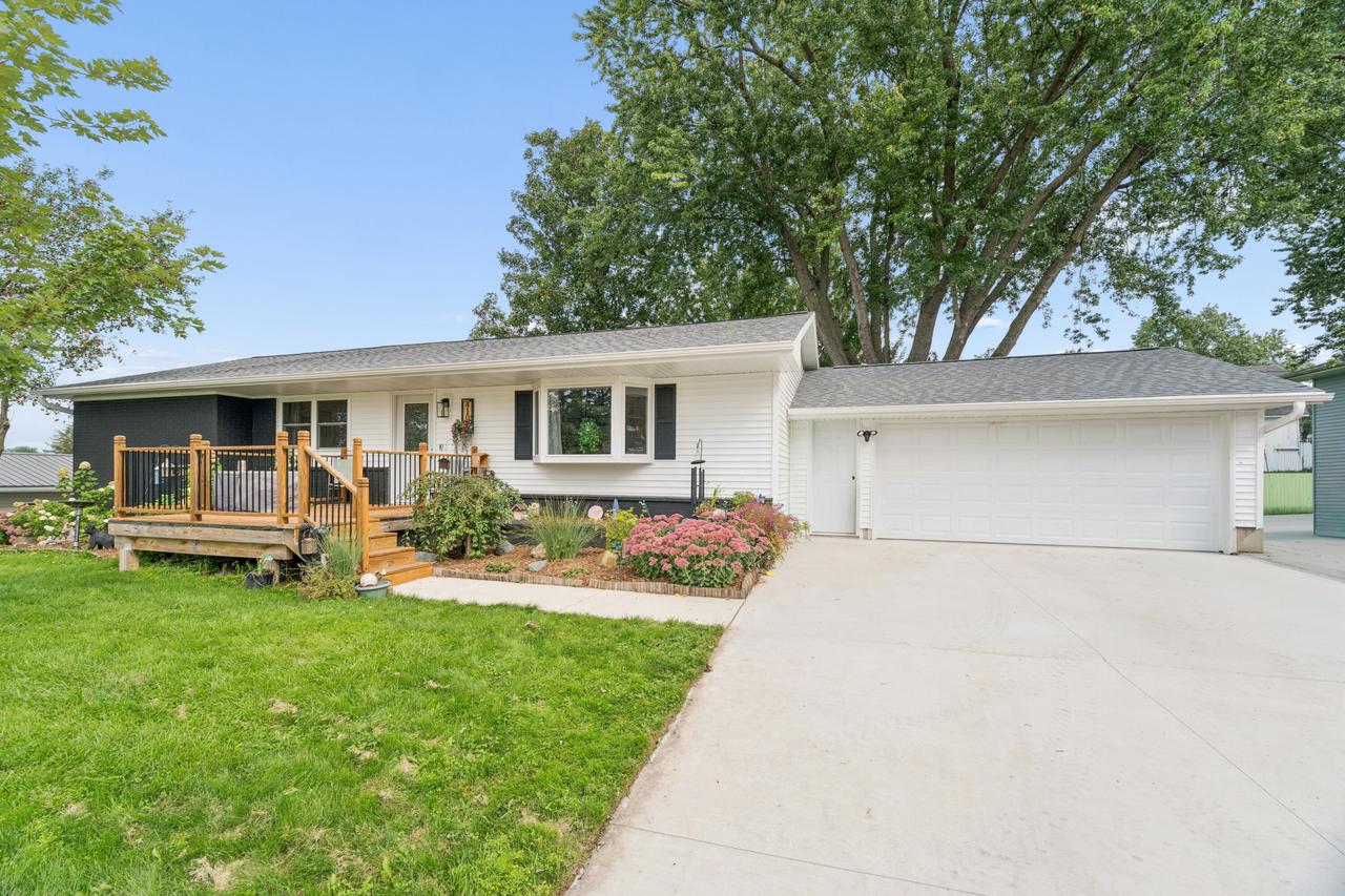 410 S Main St, Markesan, WI 53946