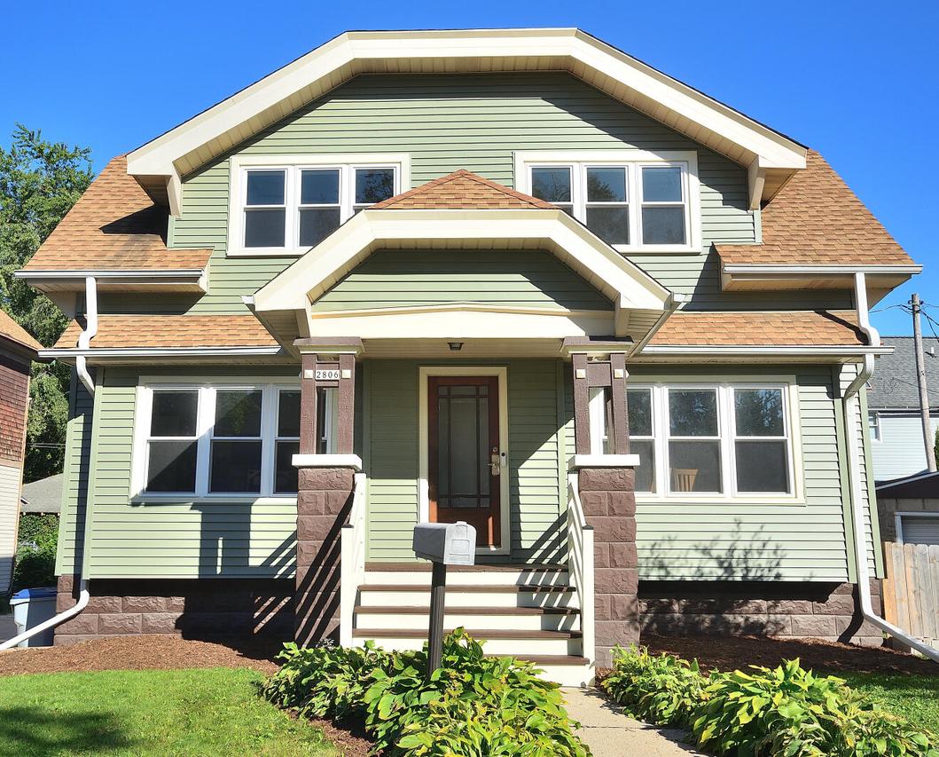2806 S Austin St, Milwaukee, WI 53207