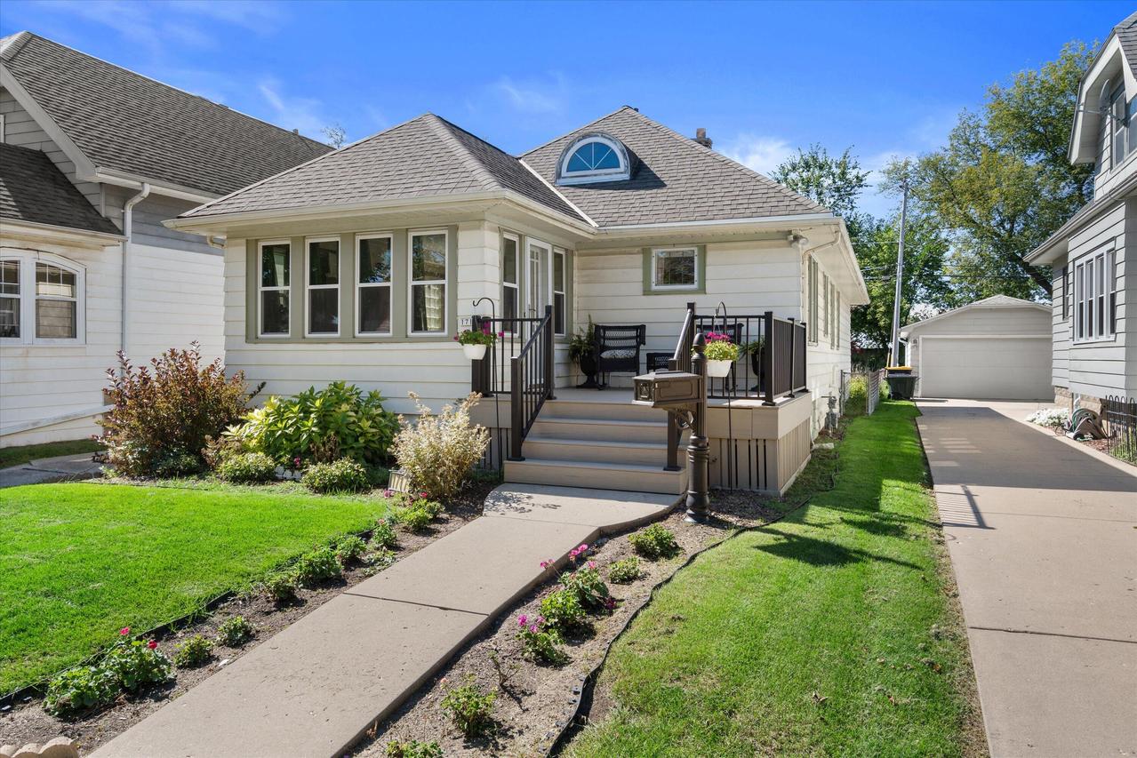 1717 S 82nd St, West Allis, WI 53214