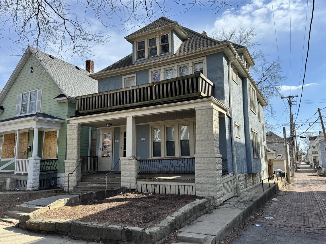 2242 N 42nd St #2244, Milwaukee, WI 53208
