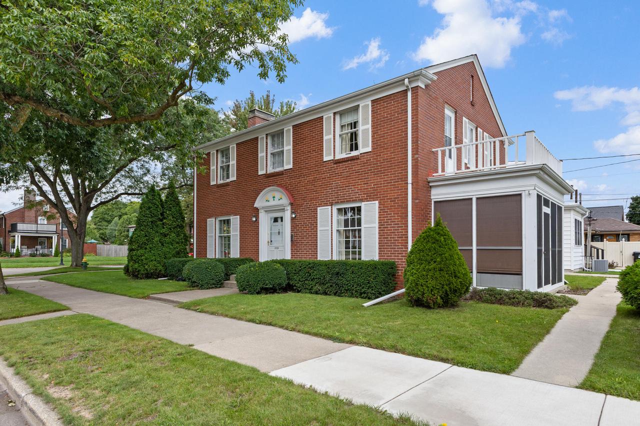 3920 Kinzie Ave, Racine, WI 53405