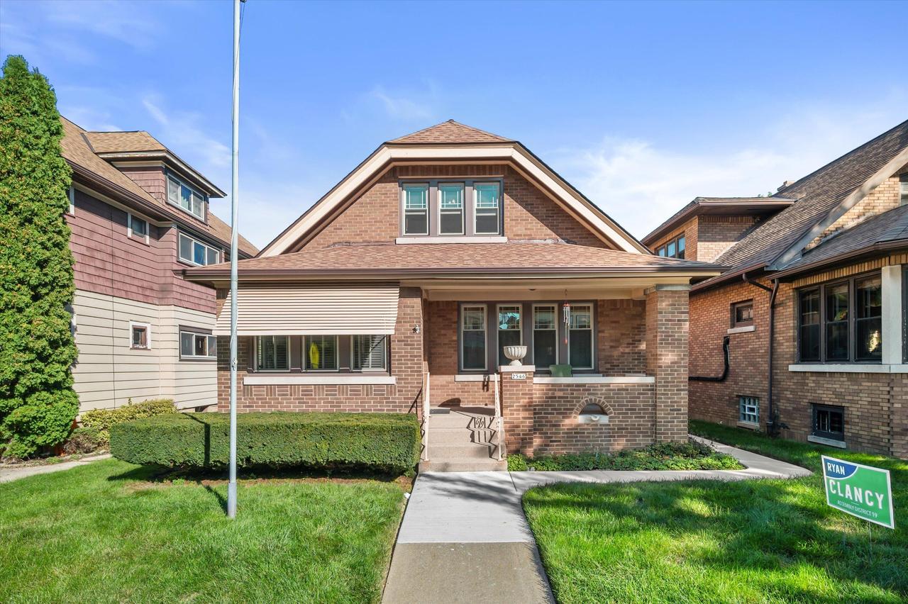 2546 S Howell Ave, Milwaukee, WI 53207