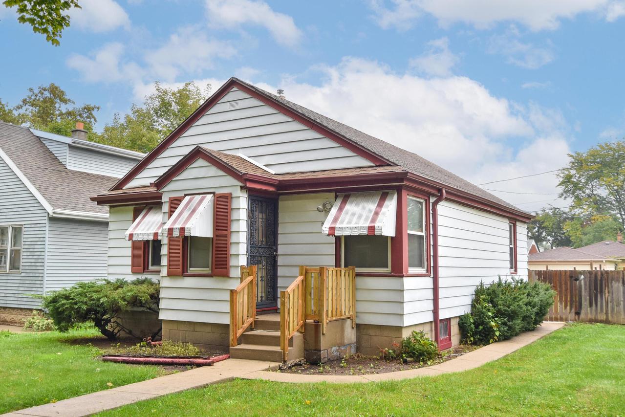 4622 N 19th St, Milwaukee, WI 53209
