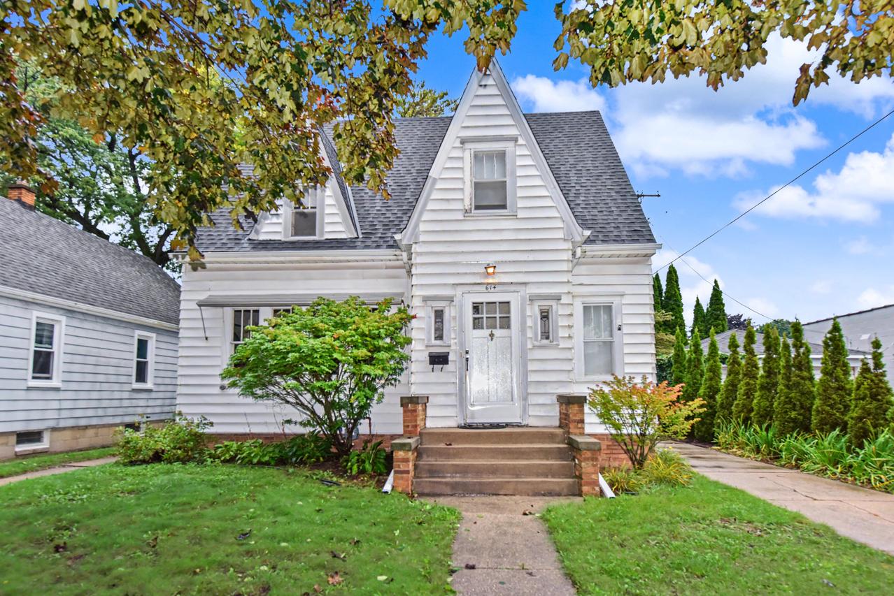 614 Wolff St., Racine, WI 53402