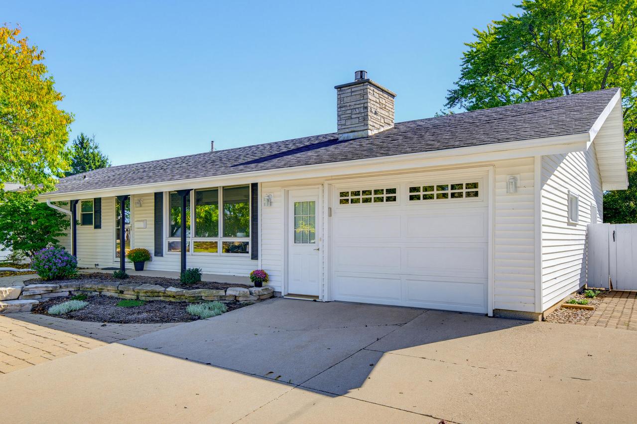 40 Wakawn Ave, Fond Du Lac, WI 54935