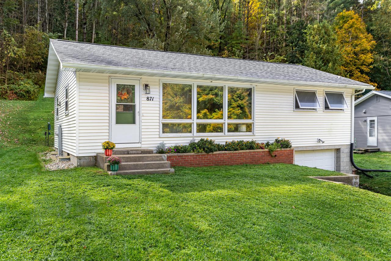871 Valley View, Richland Center, WI 53581