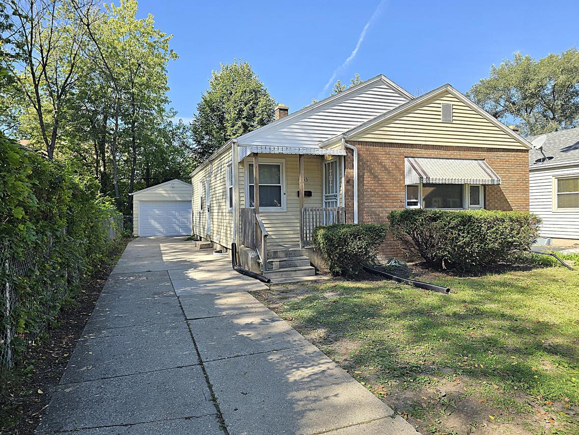 4353 N 42nd Pl, Milwaukee, WI 53216