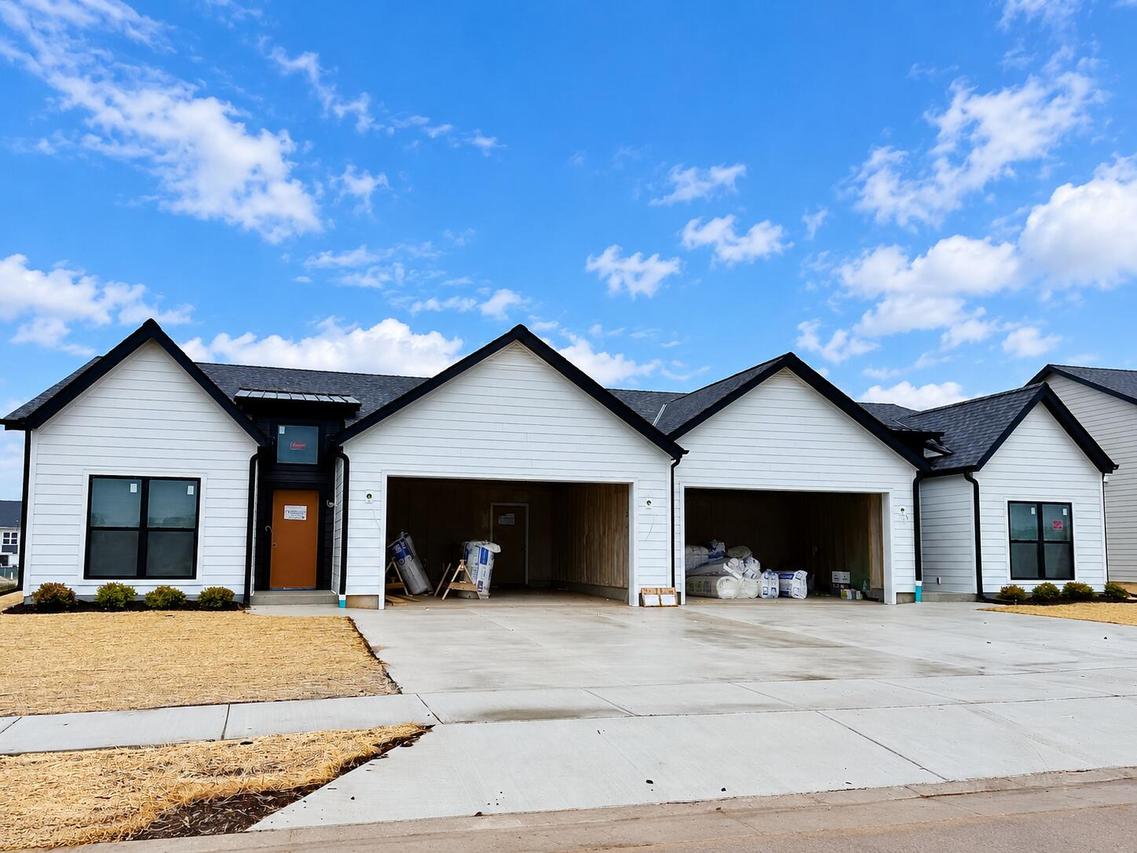 830 Stanton Way, Saukville, WI 53080