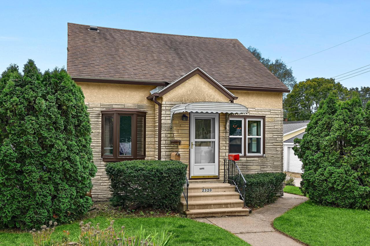 2320 Madison St, La Crosse, WI 54601