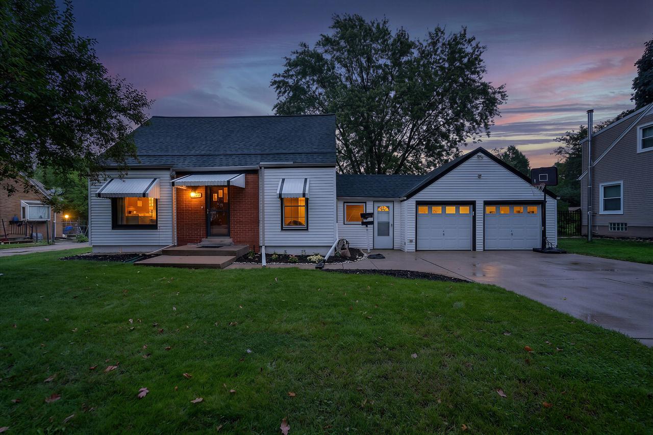 3536 S 82nd St, Milwaukee, WI 53220