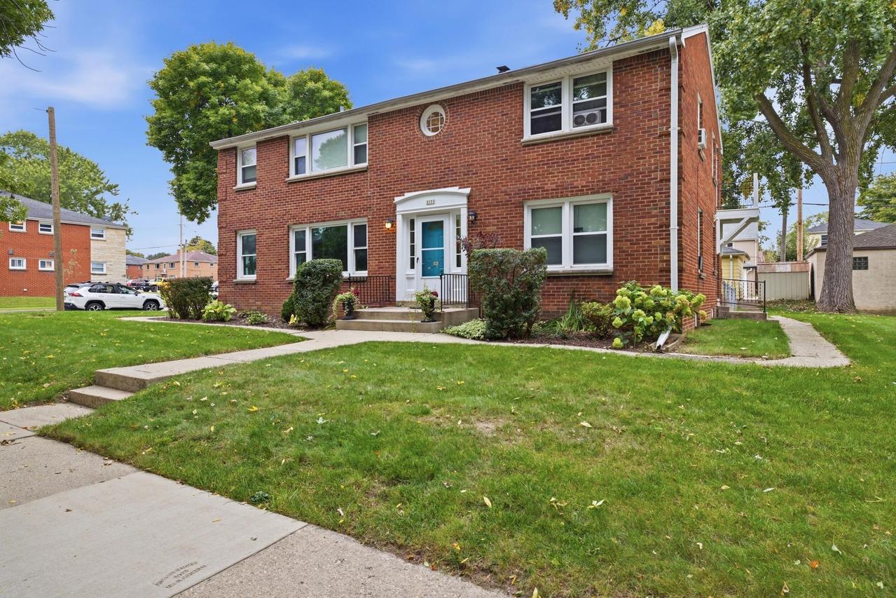 3171 S 48th St, Milwaukee, WI 53219