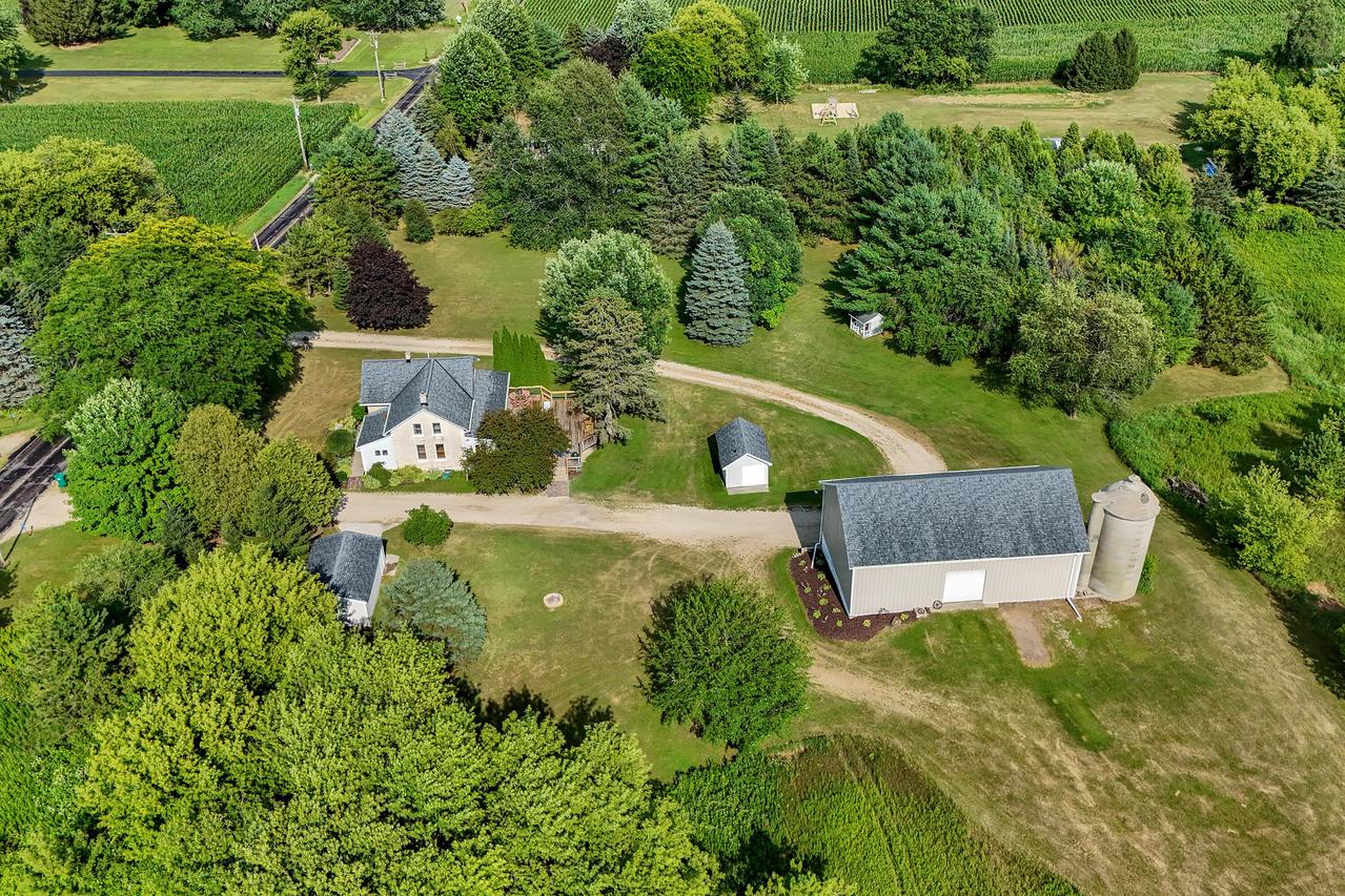 4827 Beaver Dam, Barton, WI 53090