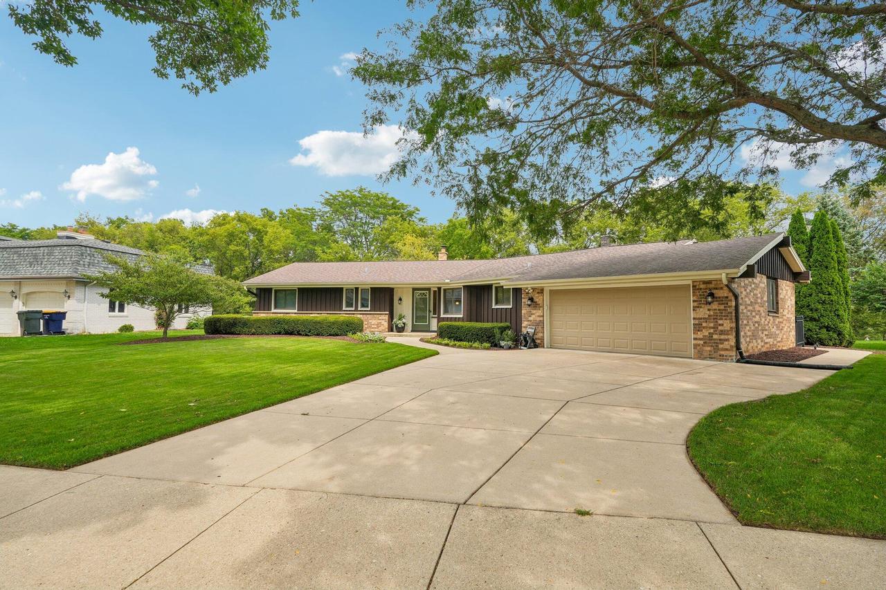 3428 S 119th St, West Allis, WI 53227