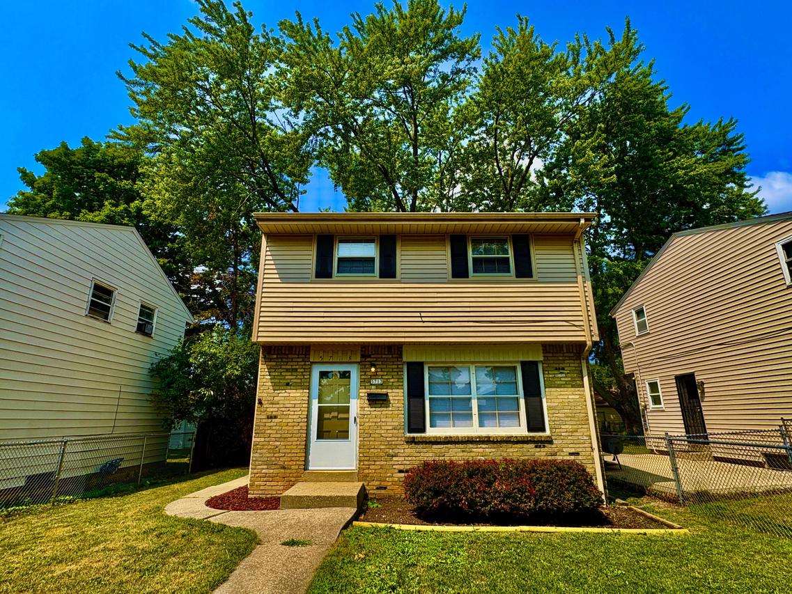 5713 N 96th St, Milwaukee, WI 53225