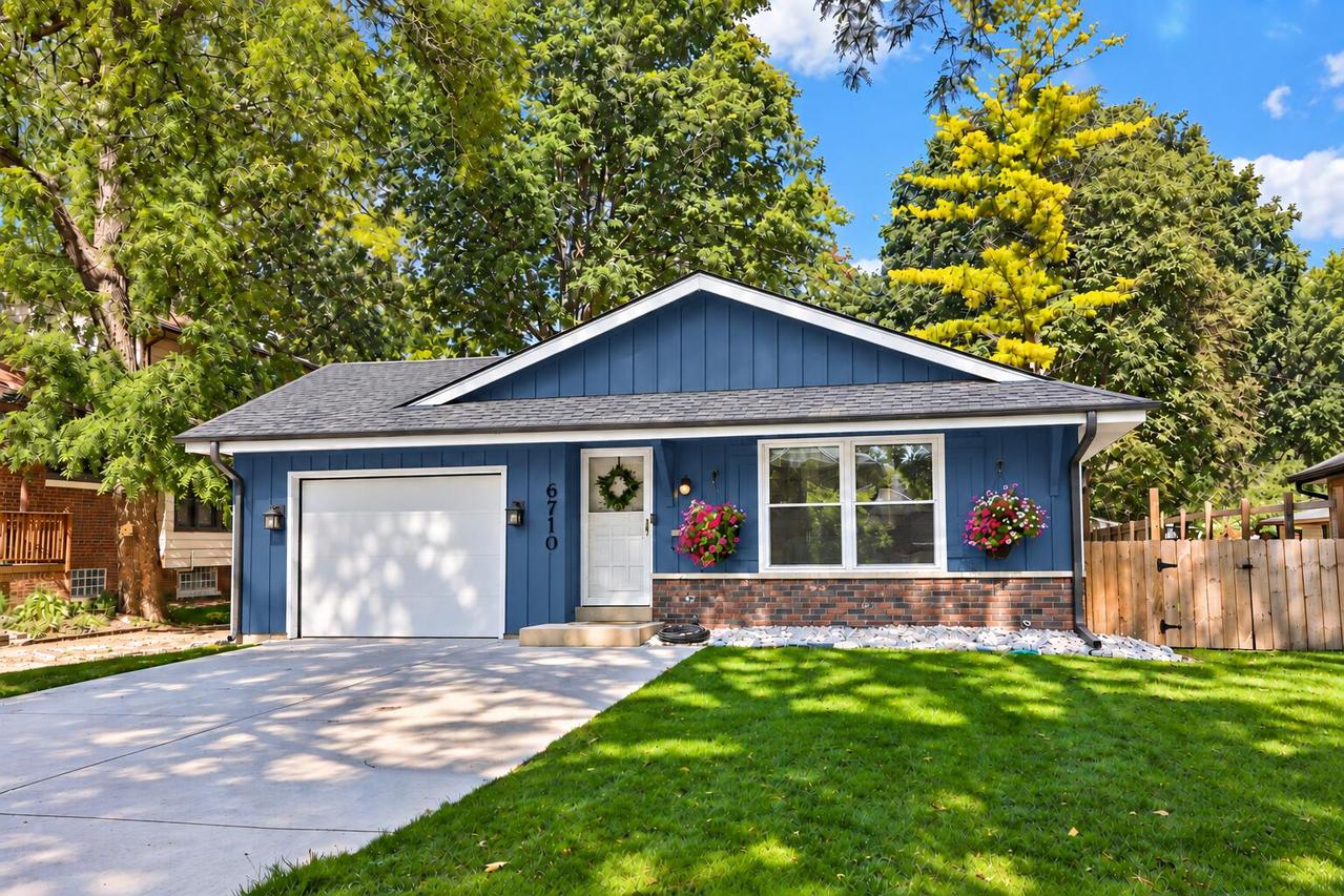6710 W Wisconsin Ave, Wauwatosa, WI 53213