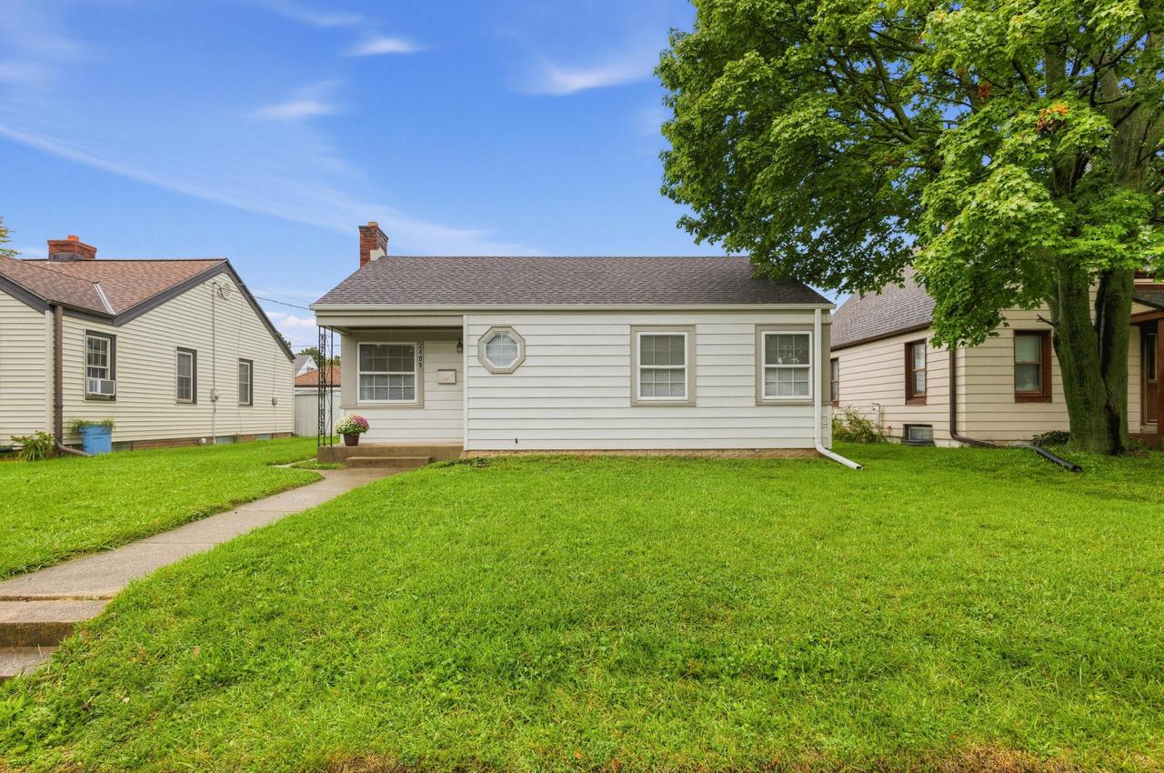 2409 S 64th St, West Allis, WI 53219