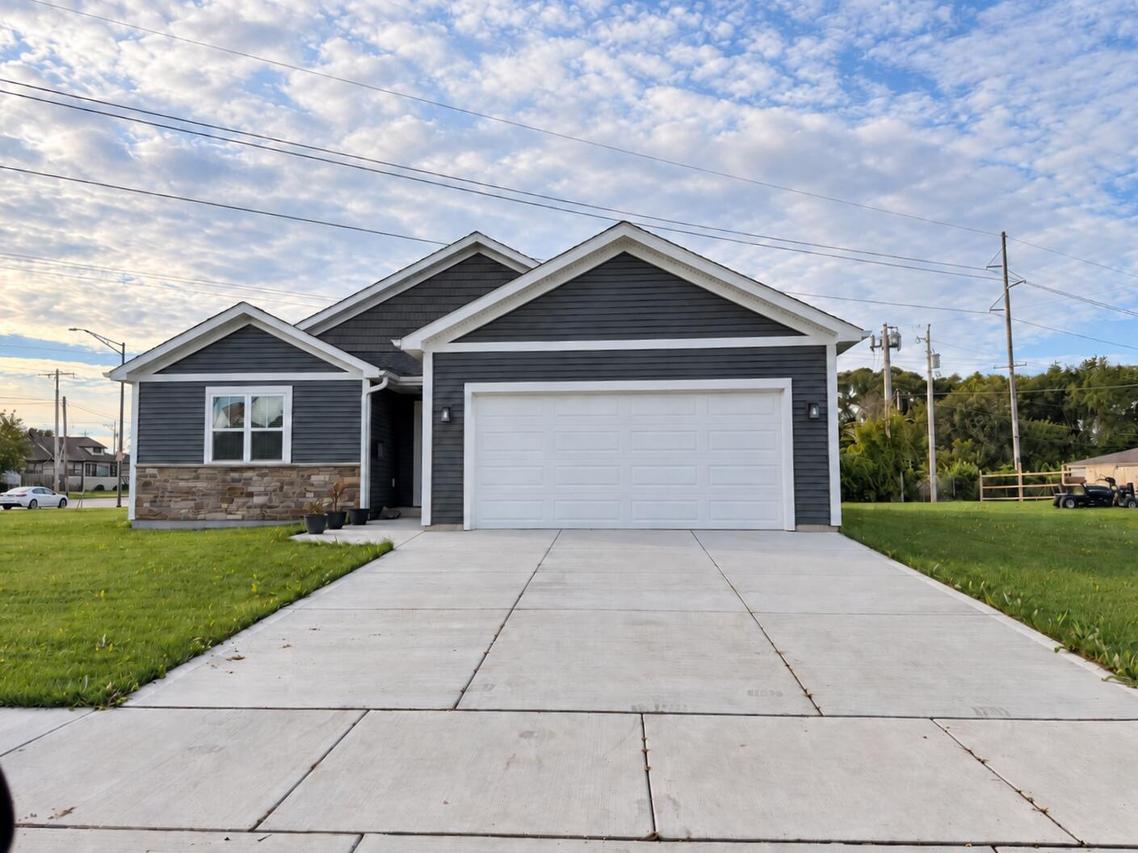 5704 55th St, Kenosha, WI 53140