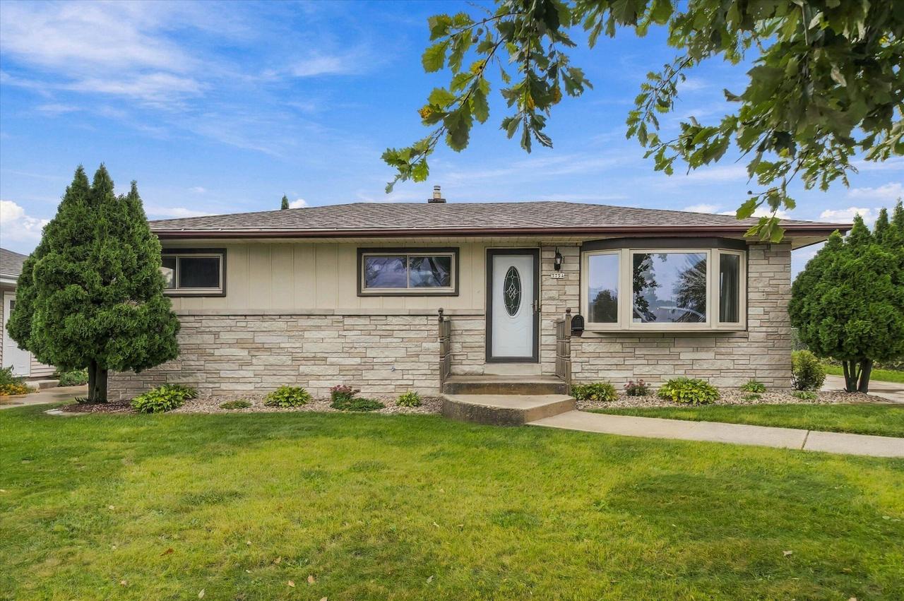 3754 S 78th St., Milwaukee, WI 53220