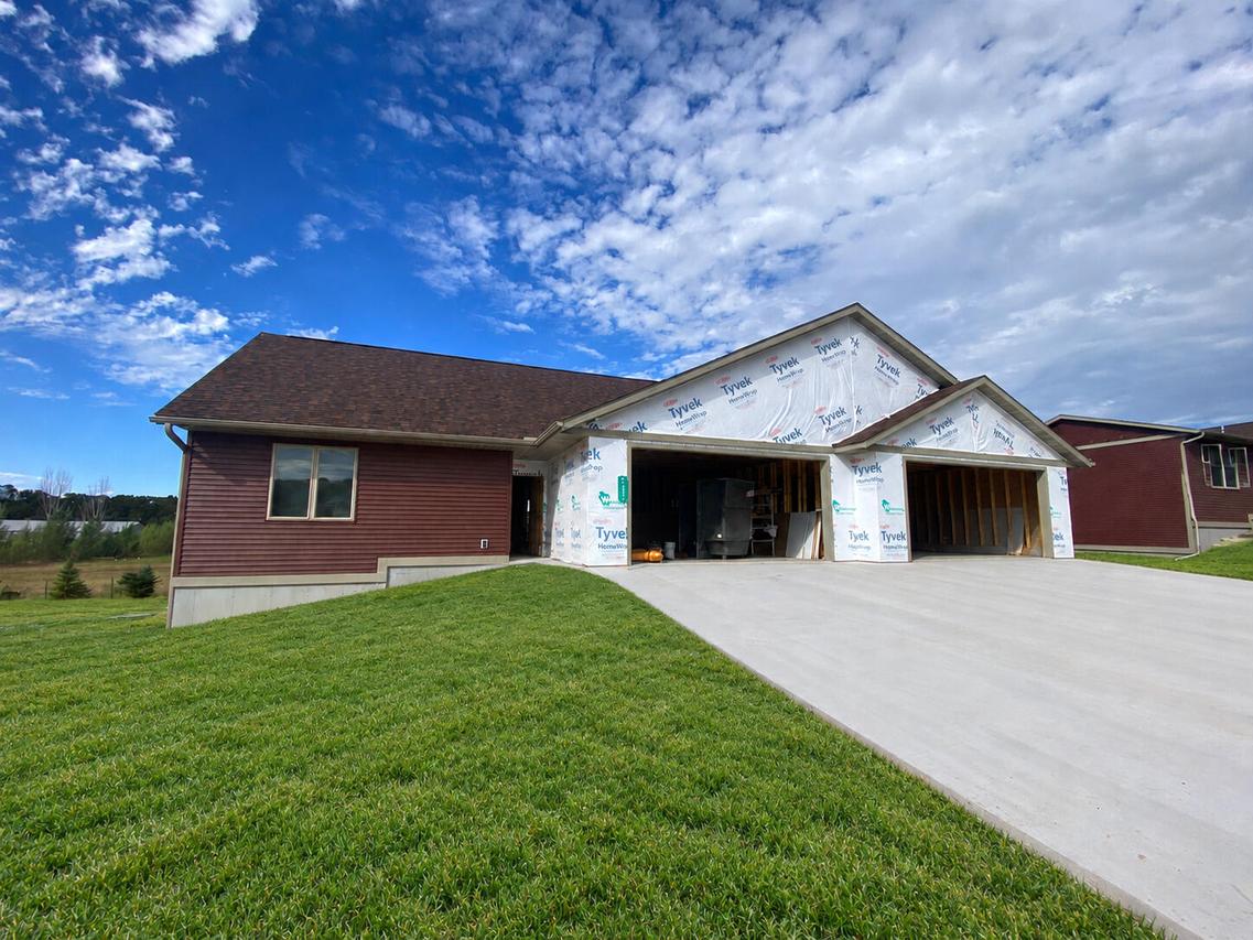 N9031 Parcher Ct, Holland, WI 54636