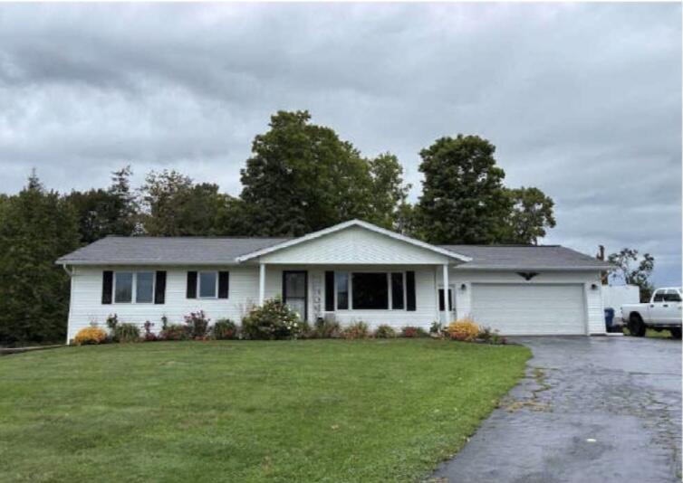 145890 Lincoln Dr, Berlin, WI 54401